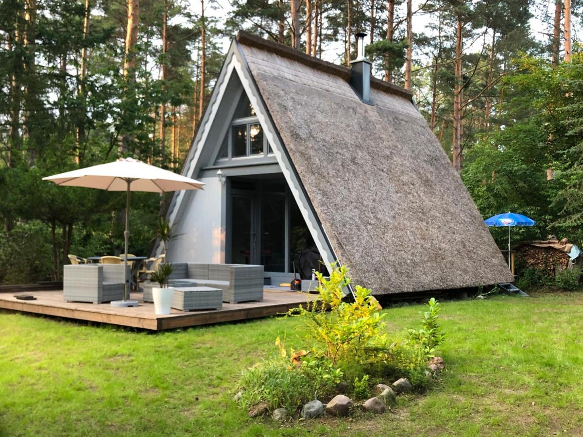 Ferienhaus Reetdach 1300Qm Privatgrundstueck Bootssteg Sauna Templin Luebbesee Uckermark Erholung Pur Seenplatte Petersdorf  Экстерьер фото